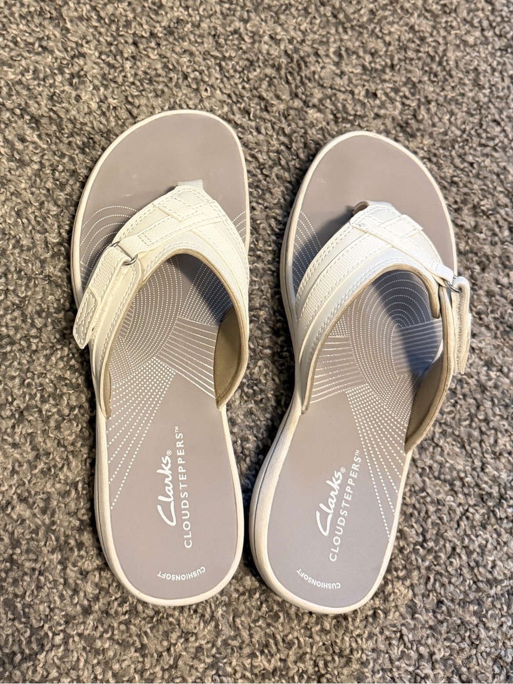 Clarks Women's White Slide Sandals - Picture 2 of 16